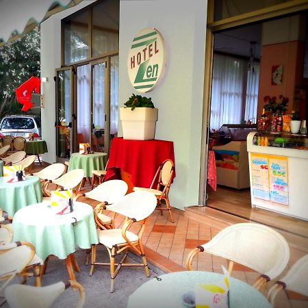 Hotel Zen Lignano Sabbiadoro Buitenkant foto
