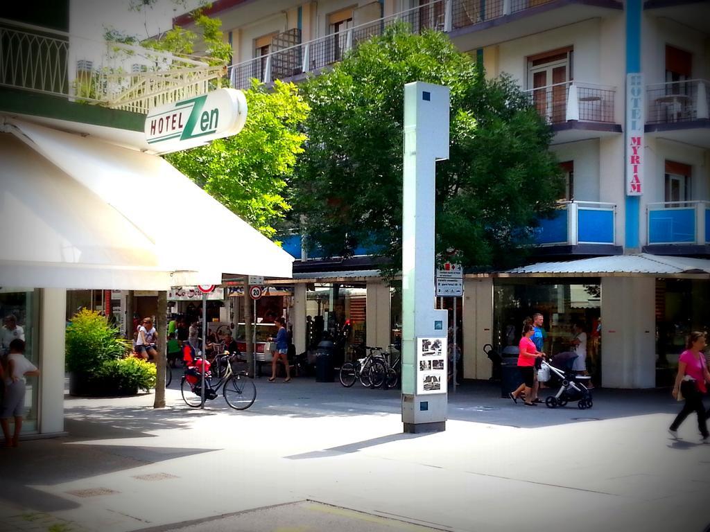 Hotel Zen Lignano Sabbiadoro Buitenkant foto