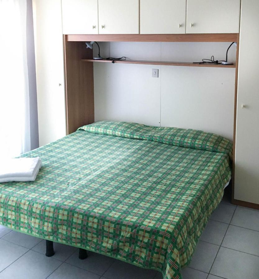 Hotel Zen Lignano Sabbiadoro Buitenkant foto