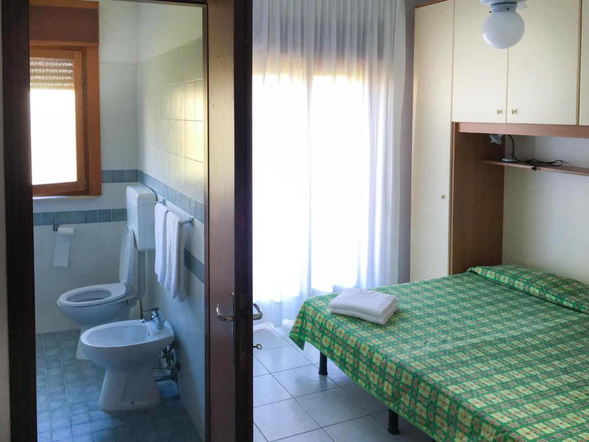 Hotel Zen Lignano Sabbiadoro Buitenkant foto